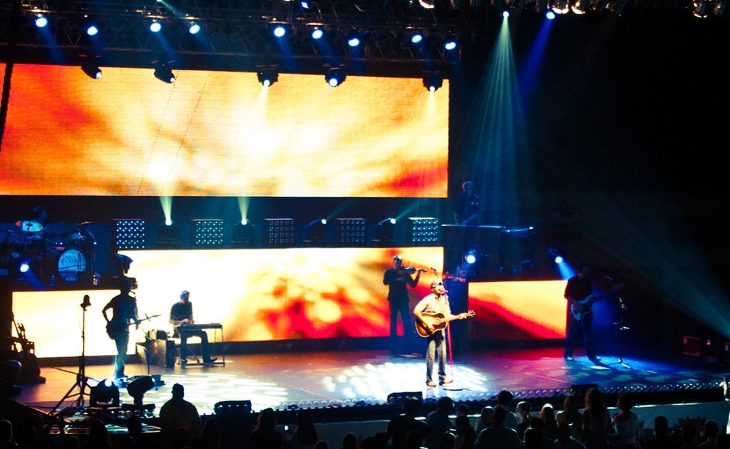 Darius Rucker Concert with LED Screens on Stage