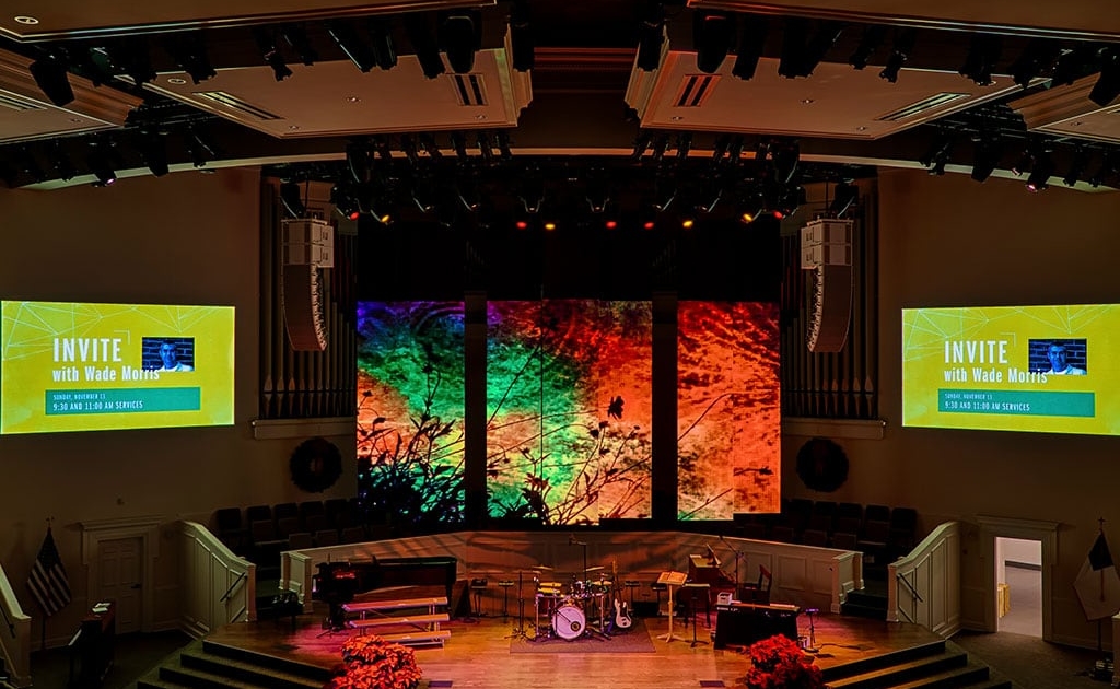 PixelFLEX LED Screens for Thomasville Baptist Church Yellow Lyric Screen with Abstract Screen Backdrop