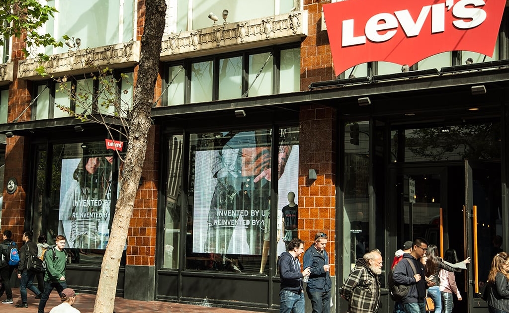 Levi's Flagship Store | Best LED Display, Screen, Panels, Curtains 