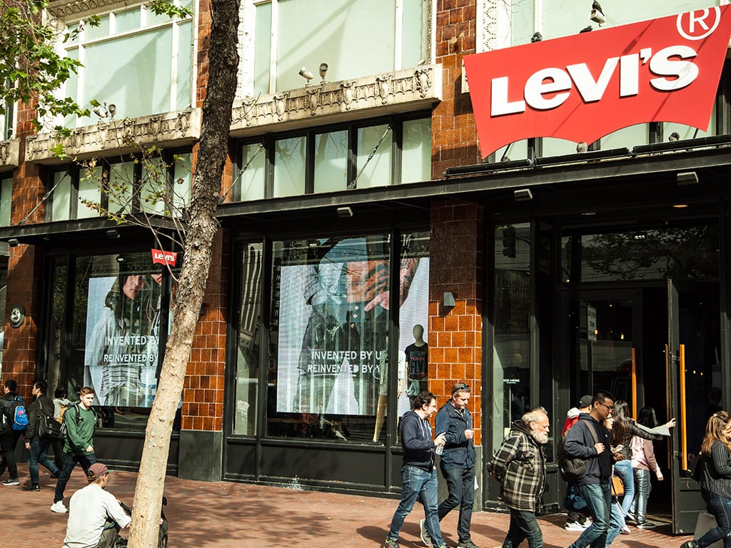 Levi's Flagship Store | Best LED Display, Screen, Panels, Curtains, Wall,  Signage | PixelFLEX LED
